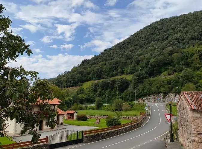 El Nogal De Hualle *