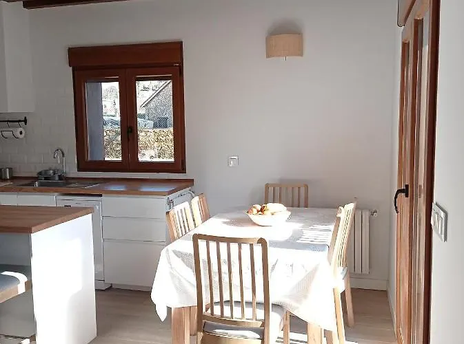 El Nogal De Hualle * Treceño